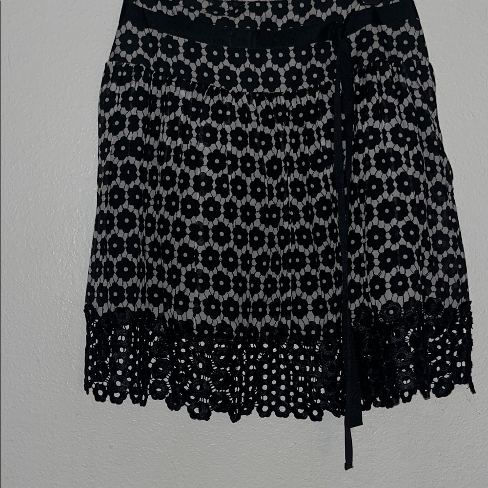Black and White Floral Lace Skirt